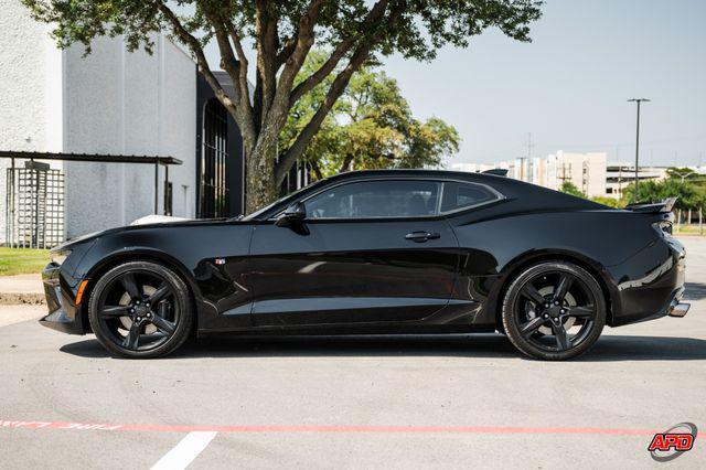 Photo of 2017 Black Chevrolet Camaro