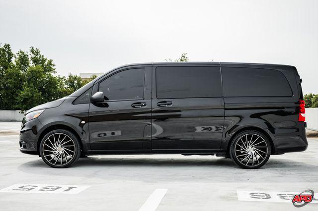 Photo of 2018 Black Mercedes-Benz Metris