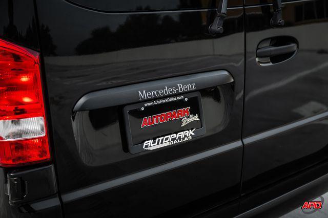 Photo of 2018 Black Mercedes-Benz Metris