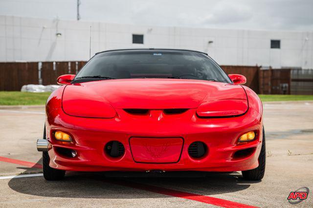 Photo of 2001 Red Pontiac Firebird