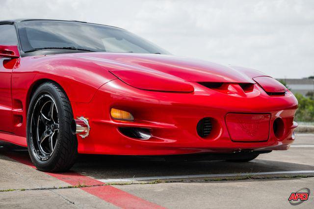Photo of 2001 Red Pontiac Firebird