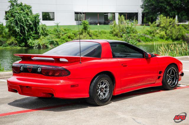 Photo of 2001 Red Pontiac Firebird