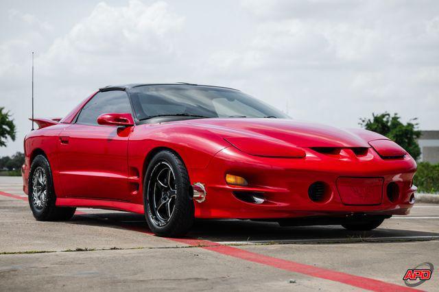 Photo of 2001 Red Pontiac Firebird