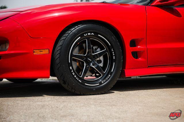 Photo of 2001 Red Pontiac Firebird
