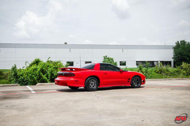 Photo of 2001 Red Pontiac Firebird