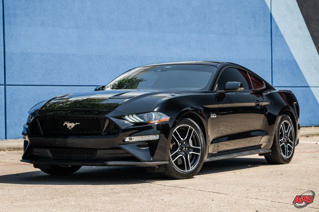 Photo of 2022 Shadow Black Ford Mustang