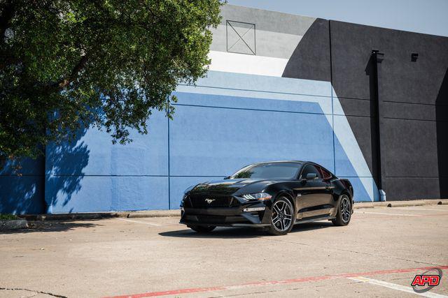 Photo of 2022 Shadow Black Ford Mustang