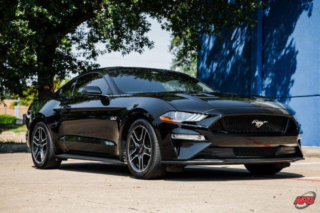 Photo of 2022 Shadow Black Ford Mustang