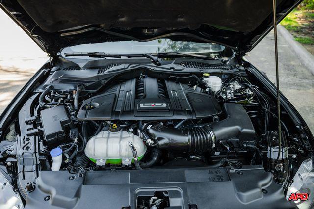 Photo of 2022 Shadow Black Ford Mustang