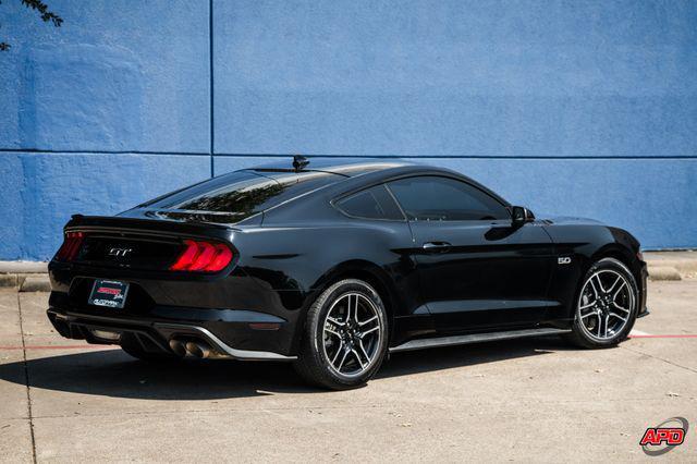 Photo of 2022 Shadow Black Ford Mustang
