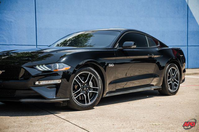 Photo of 2022 Shadow Black Ford Mustang