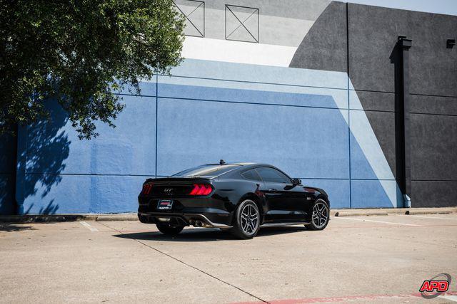 Photo of 2022 Shadow Black Ford Mustang