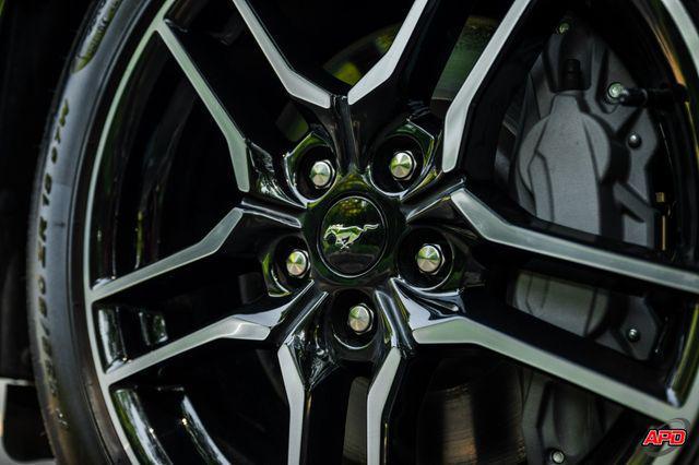 Photo of 2022 Shadow Black Ford Mustang