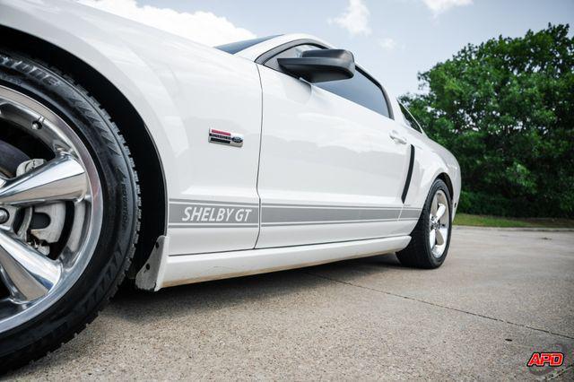 Photo of 2007 Performance White Clearcoat Ford Mustang