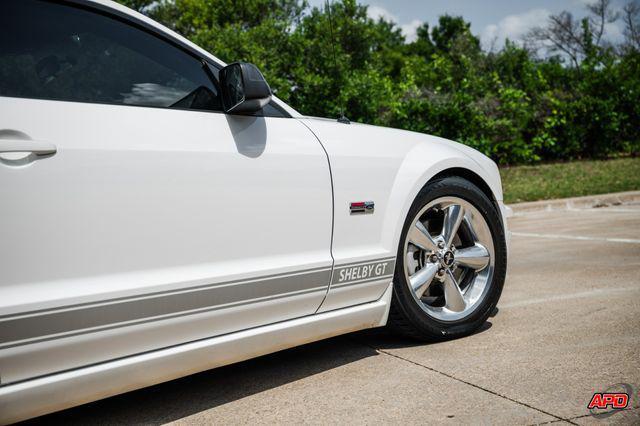 Photo of 2007 Performance White Clearcoat Ford Mustang