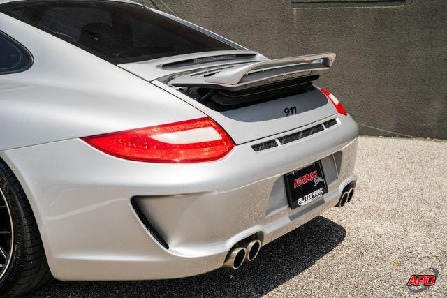 Photo of 2009 Silver Porsche 911