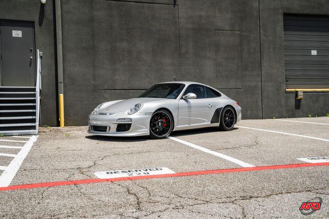 Photo of 2009 Silver Porsche 911