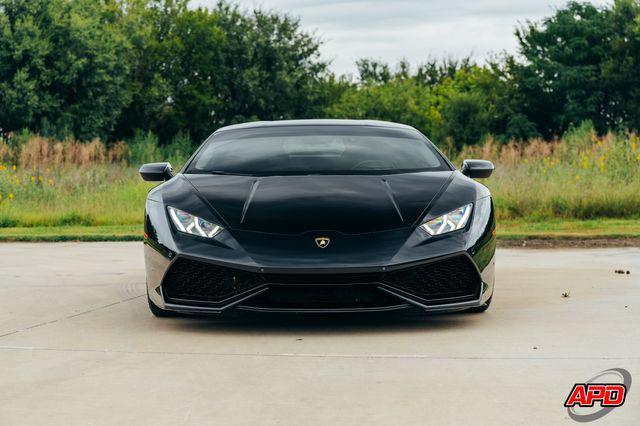 Photo of 2015 Black Lamborghini Huracan