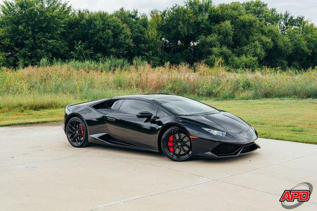 Photo of 2015 Black Lamborghini Huracan
