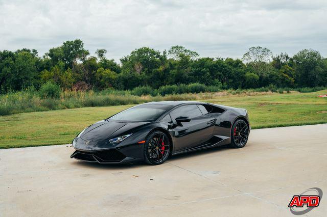 Photo of 2015 Black Lamborghini Huracan