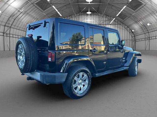 Photo of 2012 Black Clearcoat Jeep Wrangler Unlimited