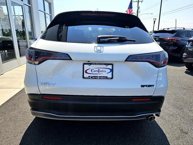 Photo of 2023 Platinum White Pearl Honda HR-V