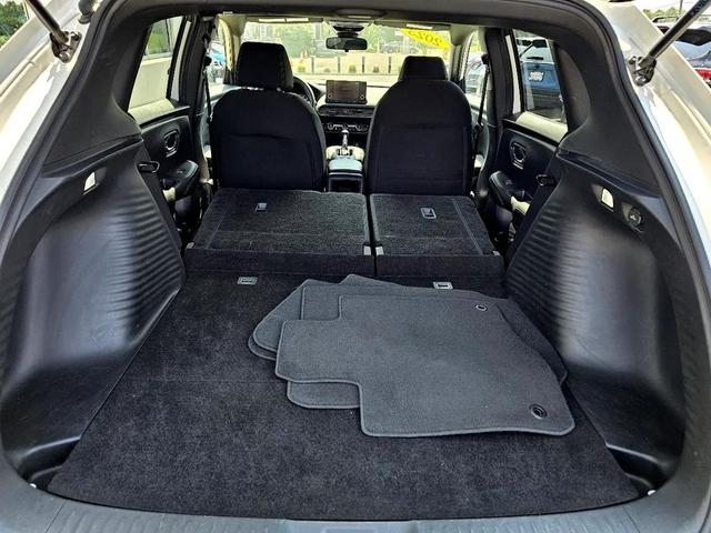 Photo of 2023 Platinum White Pearl Honda HR-V