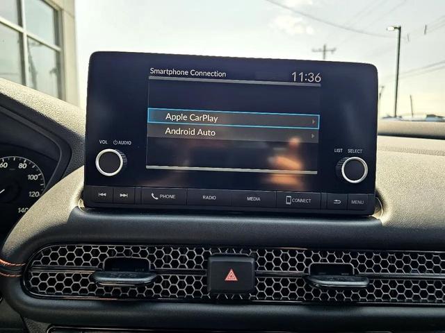 Photo of 2023 Platinum White Pearl Honda HR-V