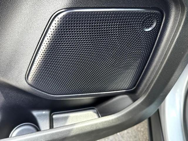 Photo of 2024 Iconic Silver Metallic Ford Escape