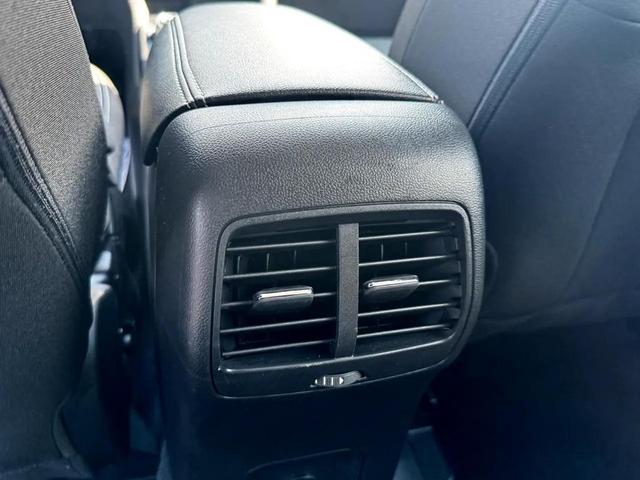 Photo of 2024 Iconic Silver Metallic Ford Escape
