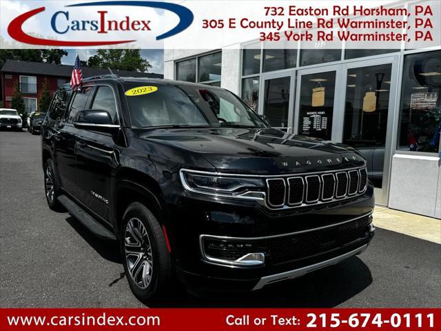 Photo of 2023 Diamond Black Crystal Pearlcoat Jeep Wagoneer L