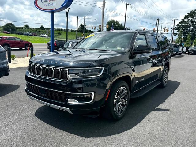 Photo of 2023 Diamond Black Crystal Pearlcoat Jeep Wagoneer L