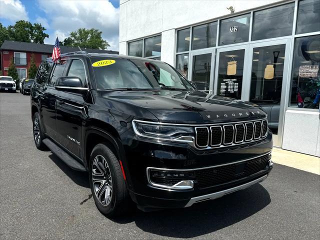 Photo of 2023 Diamond Black Crystal Pearlcoat Jeep Wagoneer L