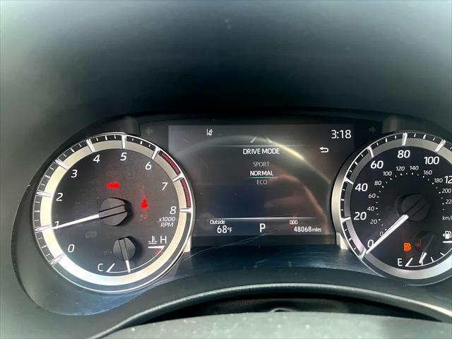 Photo of 2023 Midnight Black Metallic Toyota Highlander