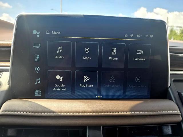 Photo of 2023 Black Chevrolet Suburban