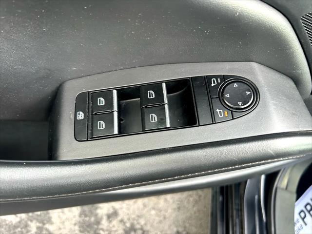 Photo of 2023 Jet Black Mica Mazda Mazda3
