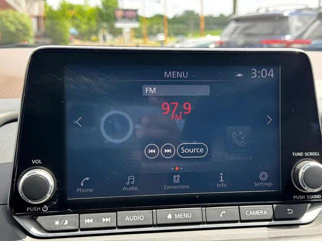 Photo of 2023 Super Black Nissan Rogue