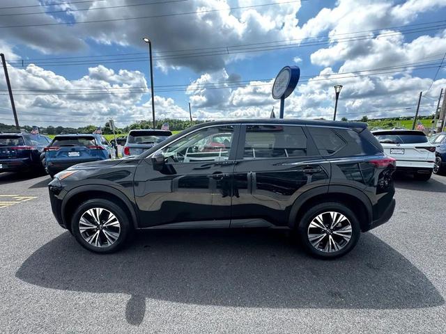 Photo of 2023 Super Black Nissan Rogue