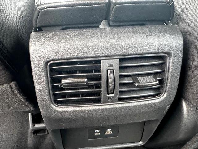 Photo of 2023 Super Black Nissan Rogue
