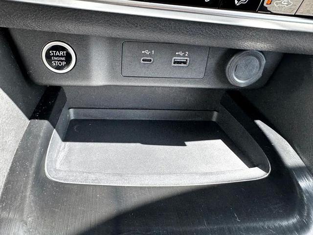 Photo of 2023 Super Black Nissan Rogue