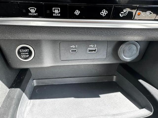Photo of 2023 Super Black Nissan Rogue