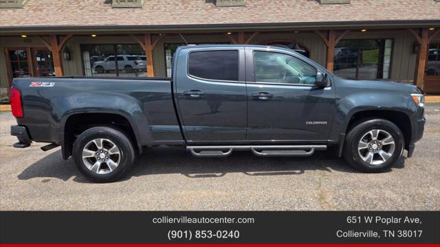 Photo of 2018 Gray Chevrolet Colorado