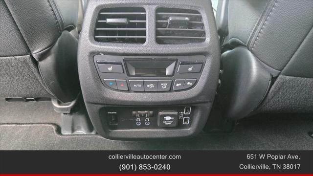 Photo of 2019 White Honda Pilot