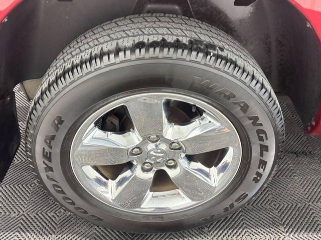 Photo of 2014 Deep Cherry Red Crystal Pearlcoat RAM 1500