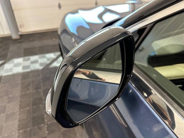 Photo of 2020 Blue Diamond Lincoln Aviator