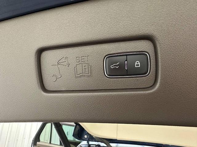 Photo of 2020 Blue Diamond Lincoln Aviator