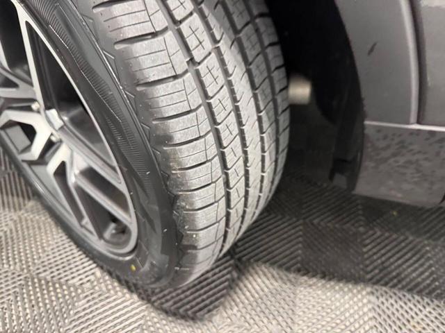 Photo of 2017 Magnetic Ford Explorer