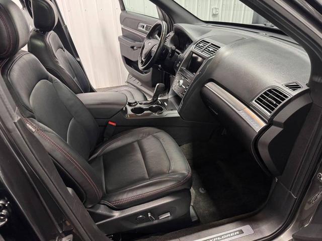 Photo of 2017 Magnetic Ford Explorer