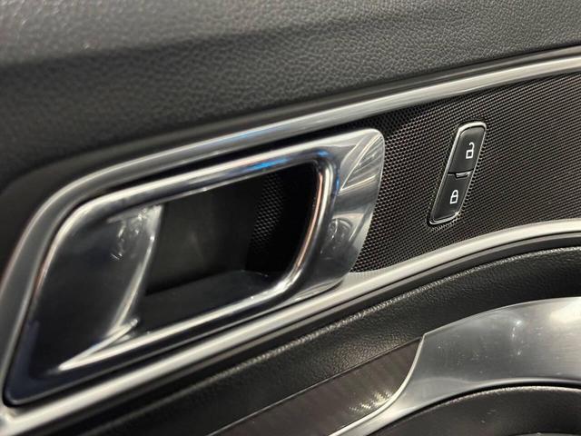 Photo of 2017 Magnetic Ford Explorer