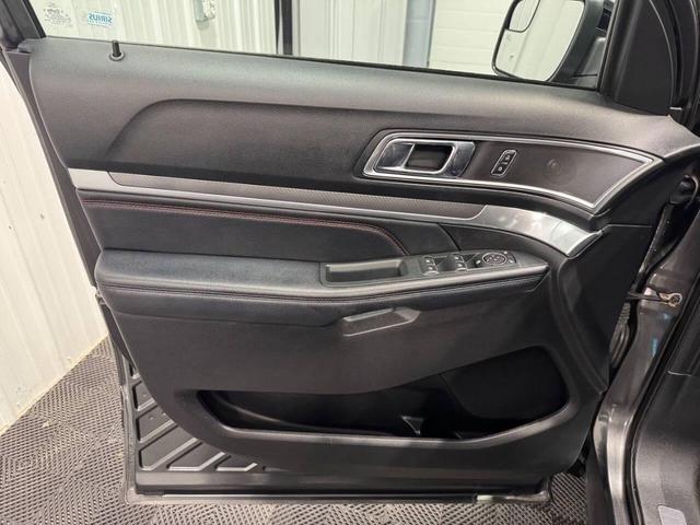 Photo of 2017 Magnetic Ford Explorer